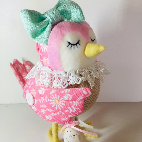 Easter Bashful Chick Pink Outfit Lace Collar Decor - Picture 7 of 8